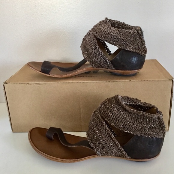 NIB CYDWOQ Turret Sandals 38 (7.5), 39 (8.5) and 40 (9.5) Chocolate - Picture 6 of 12